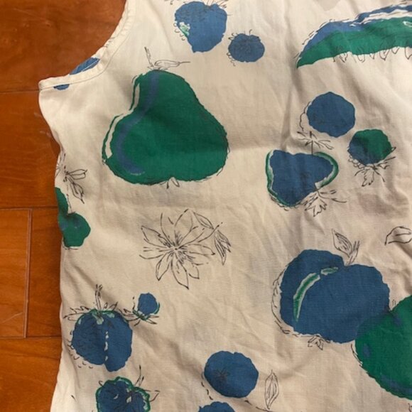 Button-Up Collard Boat-Neck Sleeveless Fruit Shirt - Women's - Picture 6 of 6